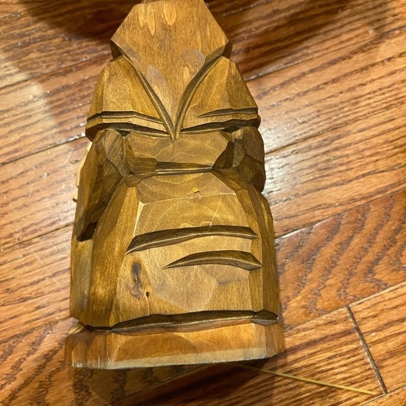 Carved Wood Monk With Ale And Bread & Sitting On A Keg - Picture 6 of 9